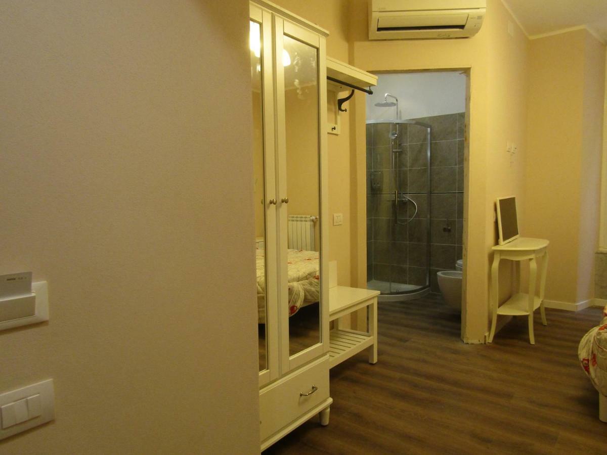 Hotel Tourist Point La Spezia Zewnętrze zdjęcie